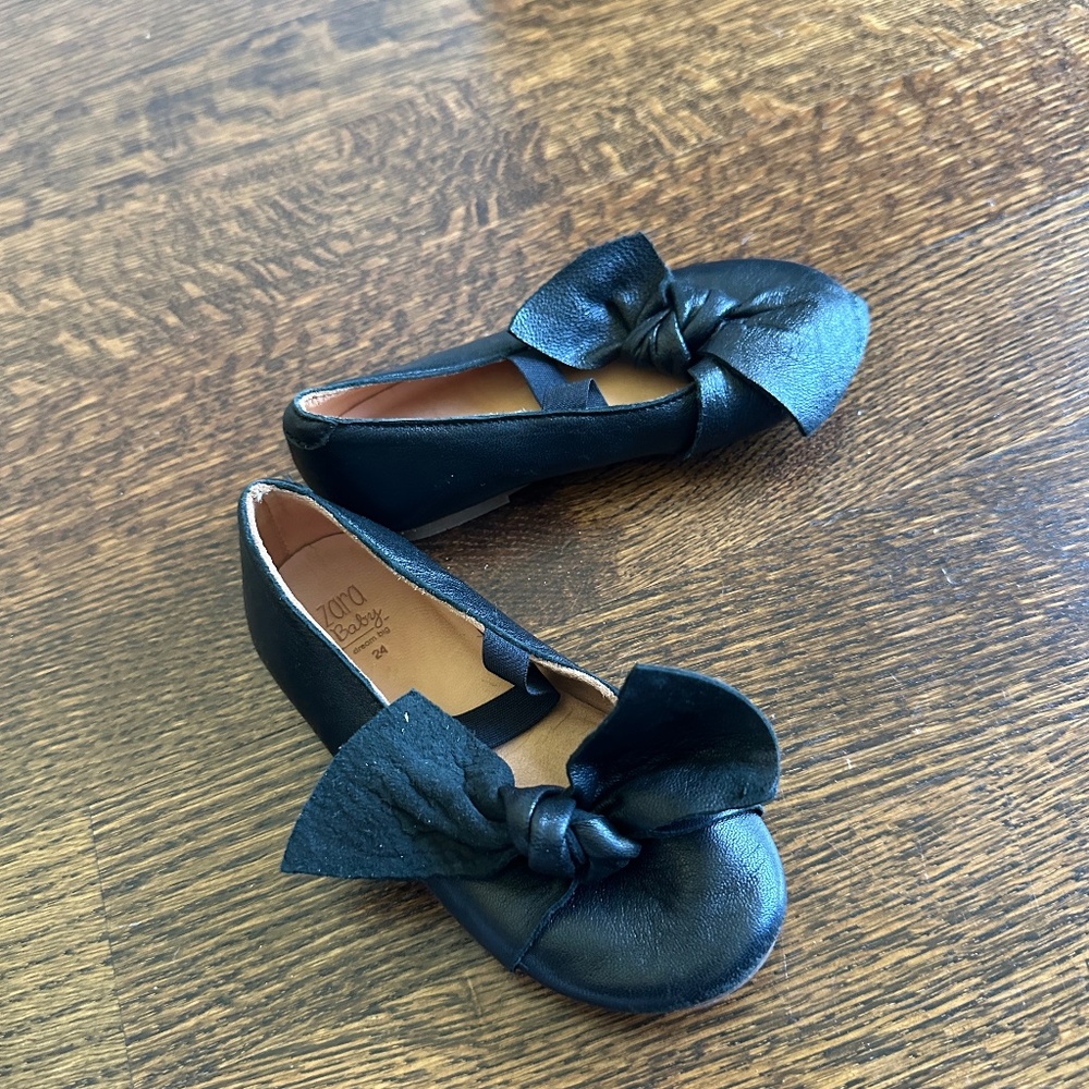 ZARA toddler girl Mary Jane shoes, size 24